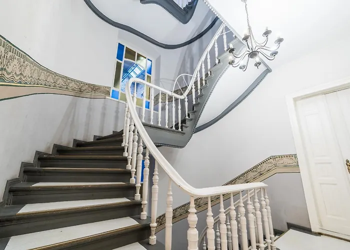 Apartment Wilson Park Homely With Mezzanine By Bookinghost *