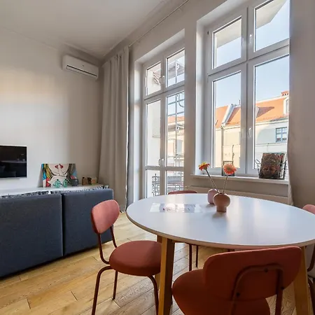 Wilson Park Homely With Mezzanine By Bookinghost Lägenhet